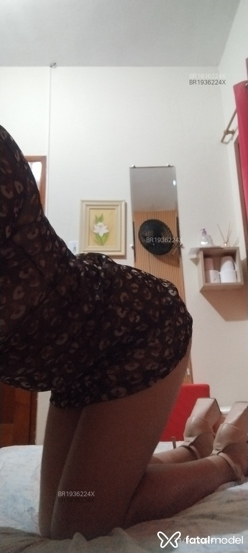 Acompanhante mulher com cabelo castanho de olhos castanhos em São Paulo - Laura