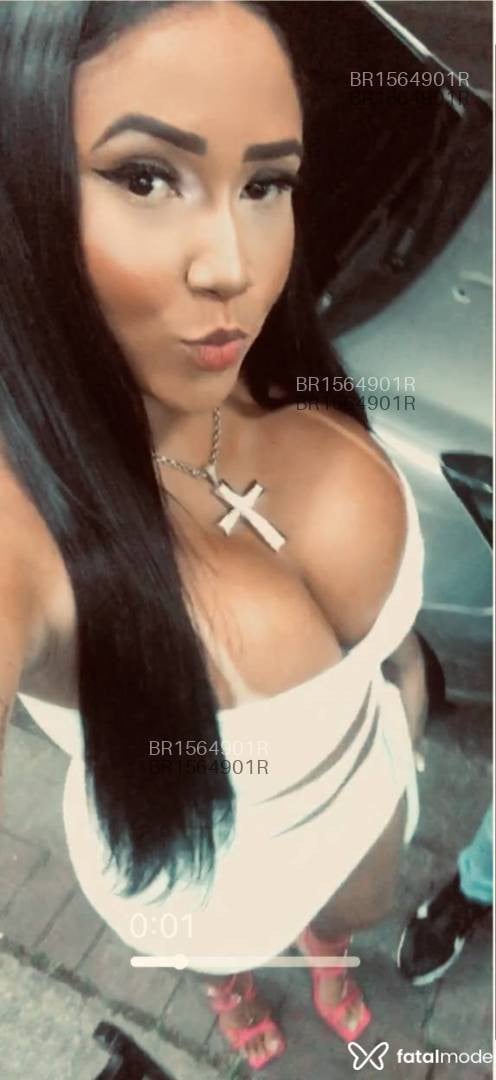 Acompanhante mulher morena (o) de olhos castanhos em Virtual - Allana