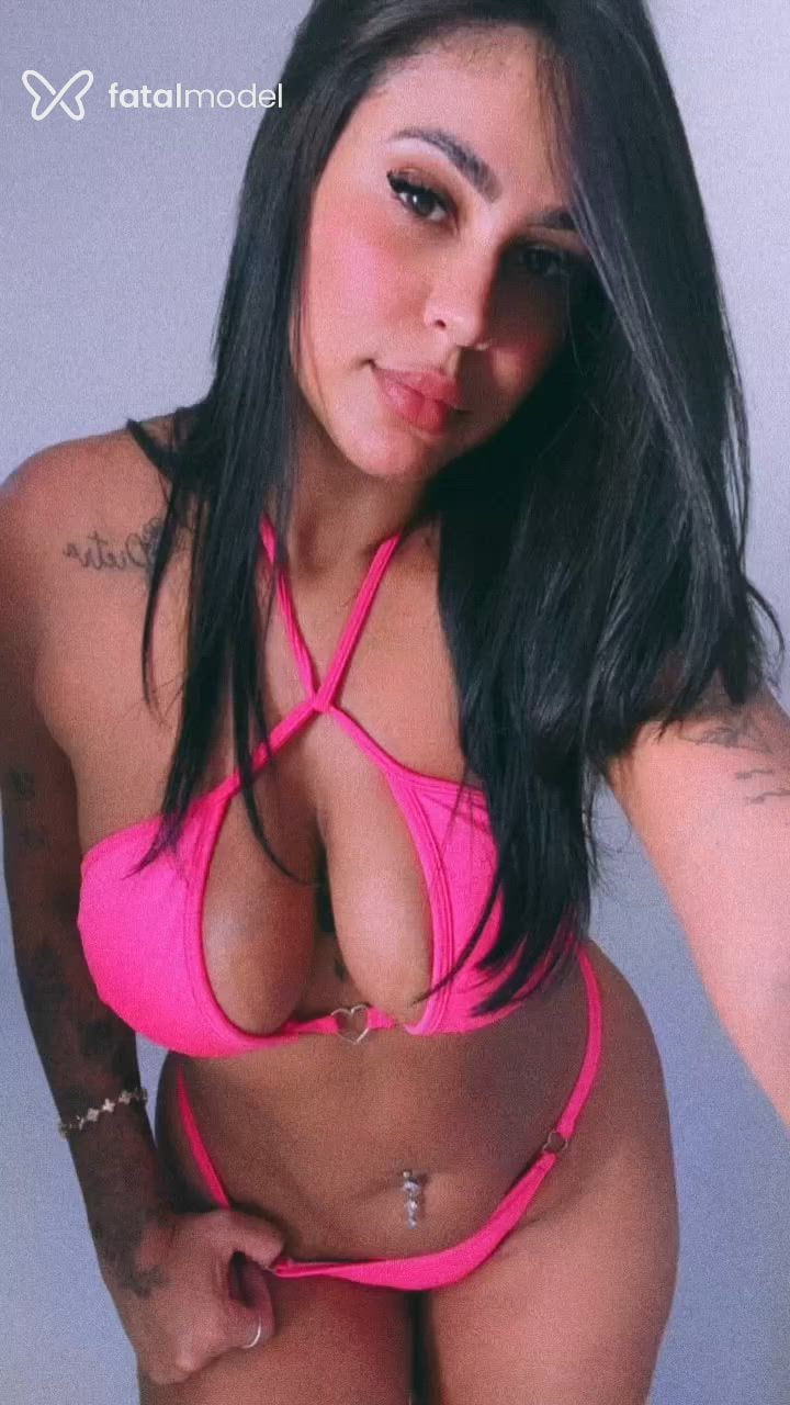 Acompanhante mulher morena (o) de olhos castanhos - Mirella