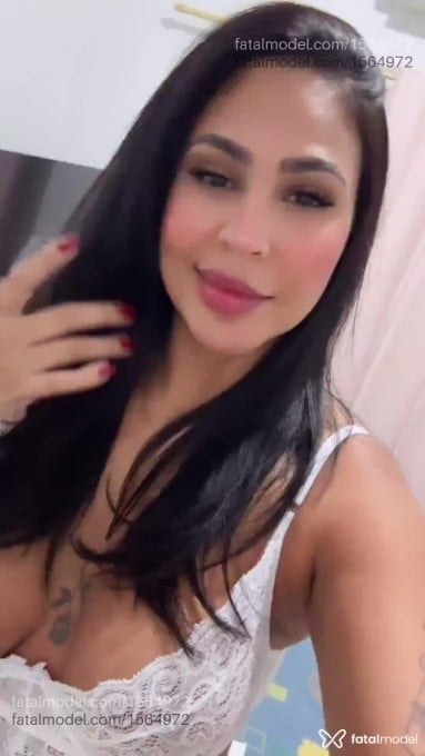Acompanhante mulher morena (o) de olhos castanhos em Sinop - Mirella