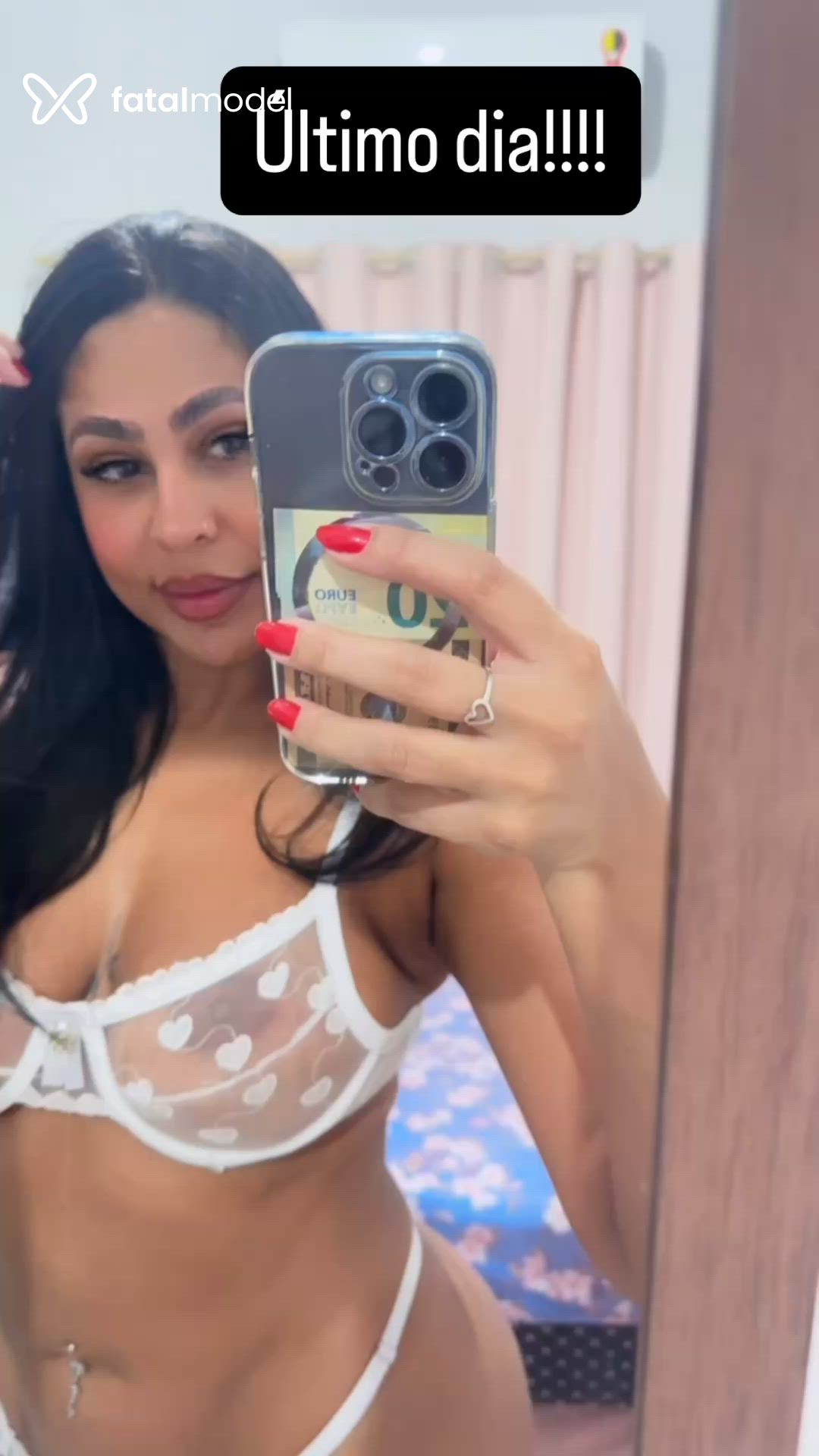 Acompanhante mulher morena (o) de olhos castanhos - Mirella