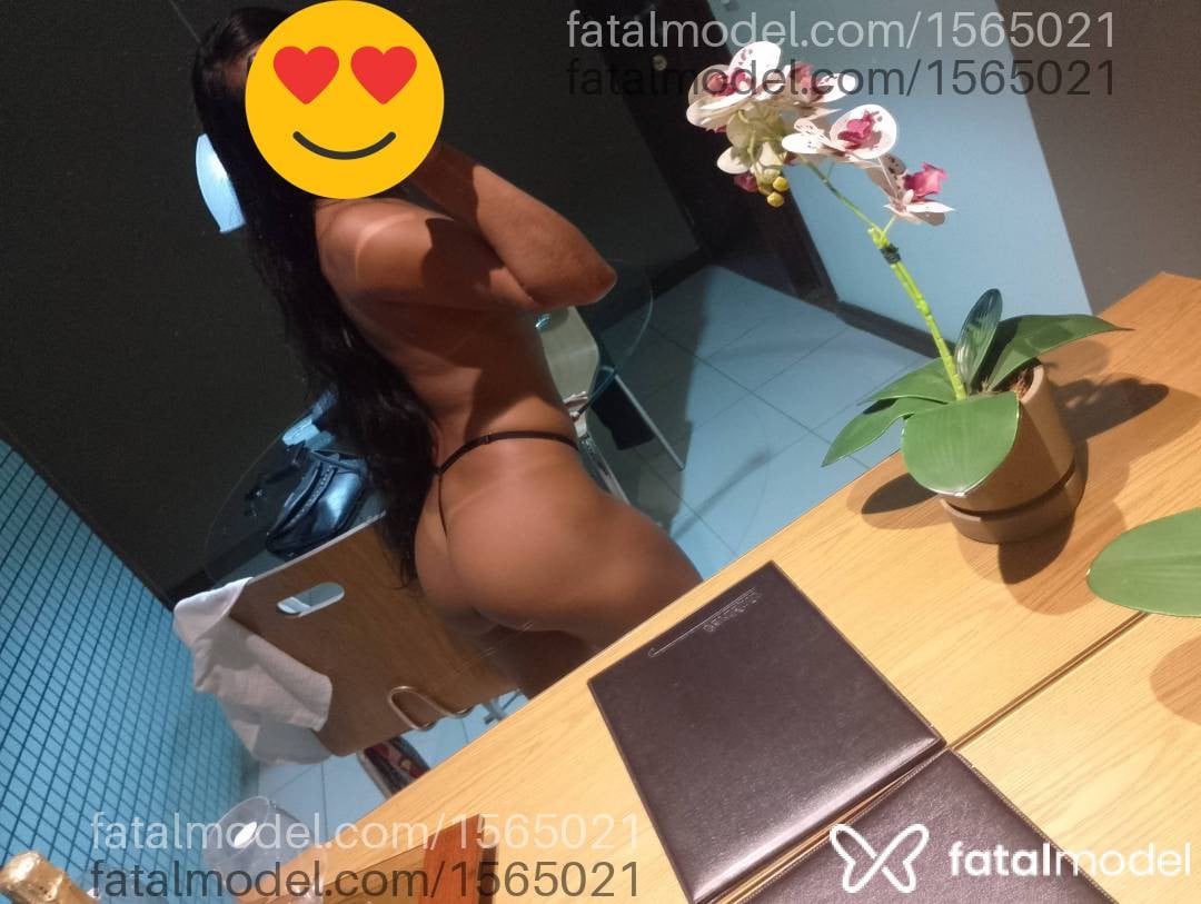 Acompanhante mulher morena (o) de olhos castanhos em Natal Acompanhante mulher morena (o) de olhos castanhos em Natal - Tainá