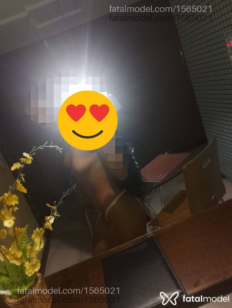 Acompanhante mulher morena (o) de olhos castanhos em Natal Acompanhante mulher morena (o) de olhos castanhos em Natal - Tainá