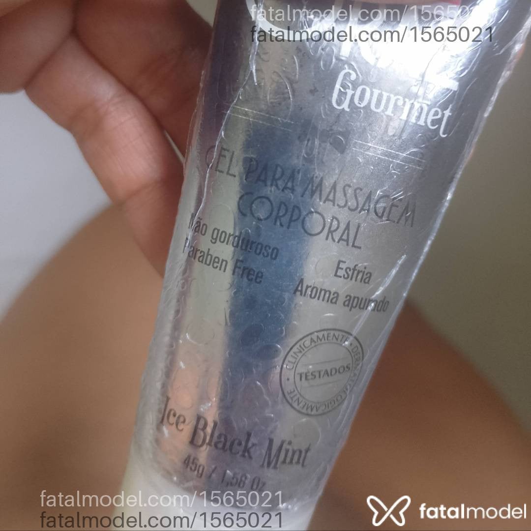 Acompanhante mulher morena (o) de olhos castanhos em Natal Acompanhante mulher morena (o) de olhos castanhos em Natal - Tainá