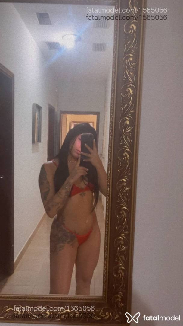 Acompanhante mulher morena (o) de olhos pretos - Zuri Bellini