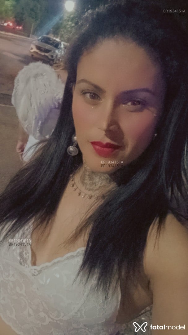 Acompanhante mulher com cabelo castanho de olhos castanhos em Araçatuba - Cristal