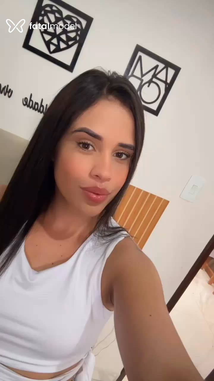 Acompanhante mulher morena (o) de olhos castanhos - Raquel Ferraz Acompanhante mulher morena (o) de olhos castanhos - Raquel Ferraz
