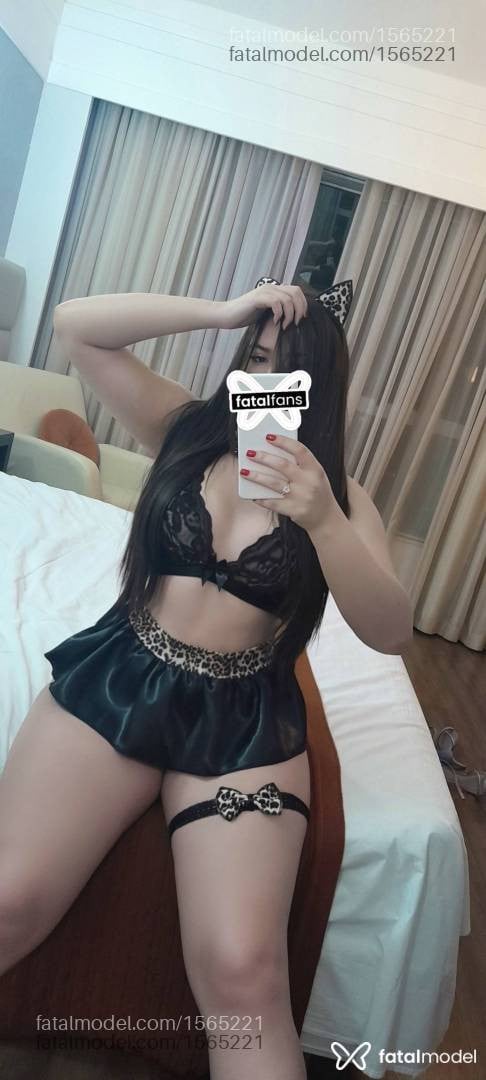 Acompanhante mulher com cabelo castanho de olhos castanhos em Belo Horizonte - Yasmin Stellaris