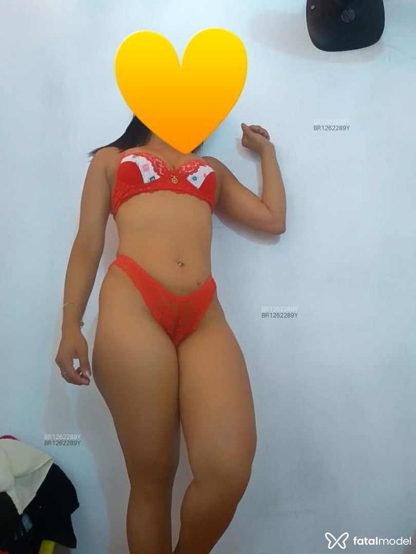Acompanhante mulher morena (o) de olhos pretos em Fortaleza - Morena