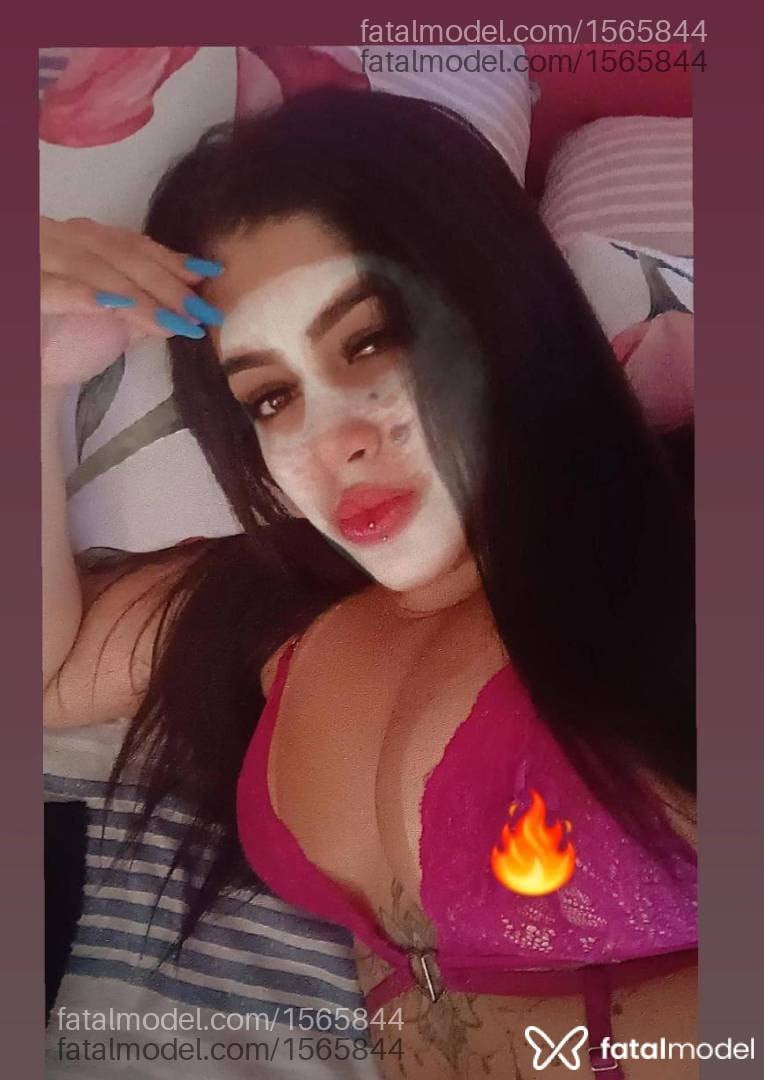 Acompanhante mulher morena (o) de olhos pretos - Fernanda Ferraz