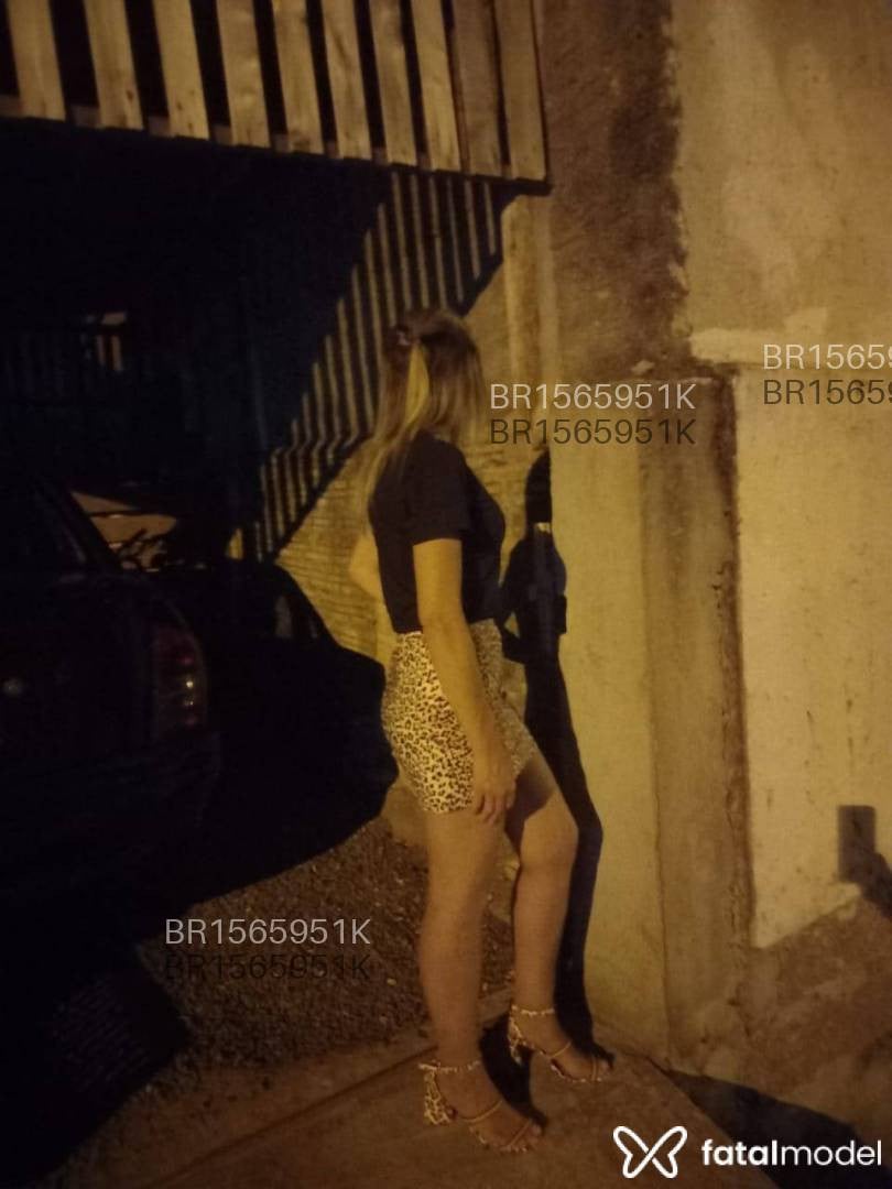 Acompanhante mulher loira (o) de olhos verdes em Criciúma - Julinha Silva