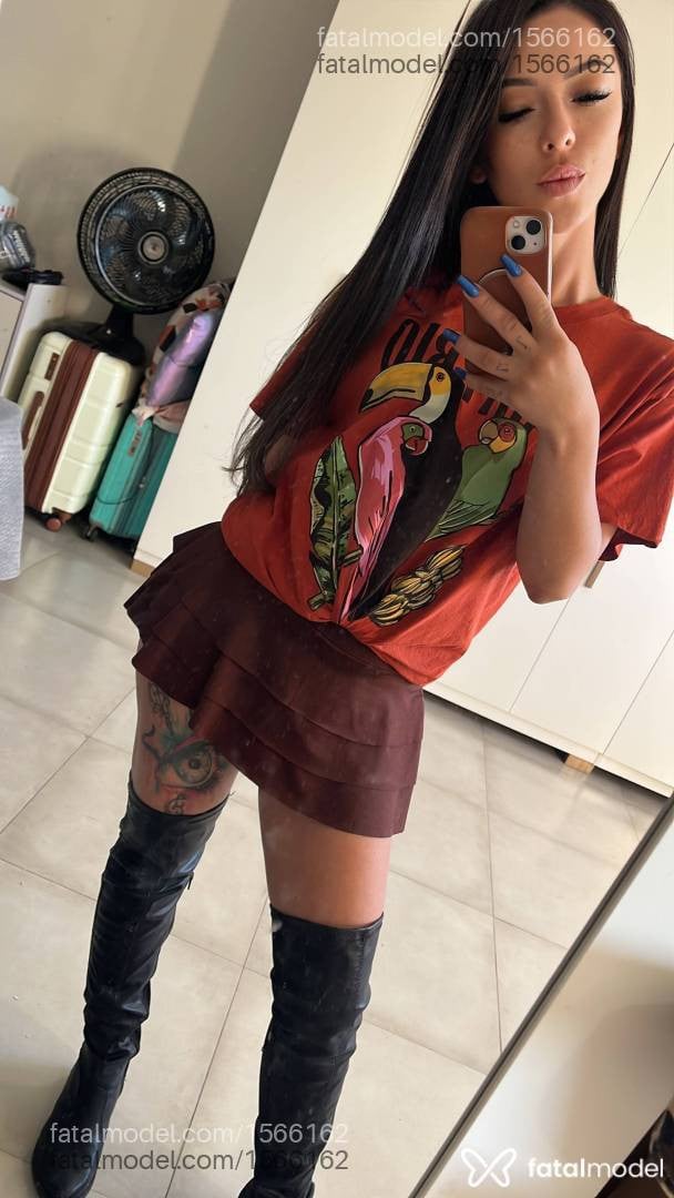 Acompanhante mulher morena (o) de olhos mel em Guarapuava - Leka Carolina