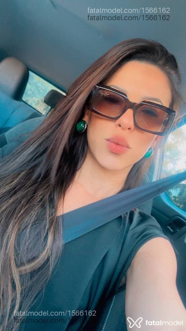 Acompanhante mulher morena (o) de olhos mel - Leka Carolina