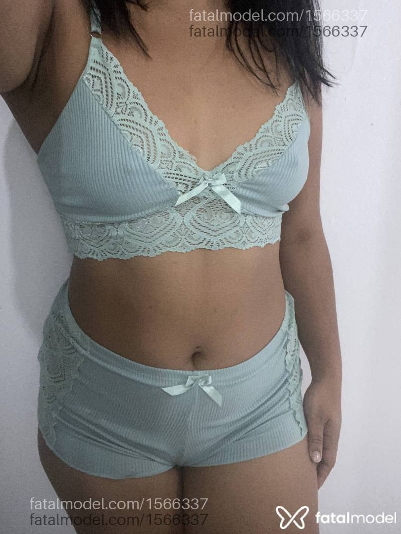 Acompanhante mulher com cabelo castanho de olhos castanhos em São Carlos - Isadora