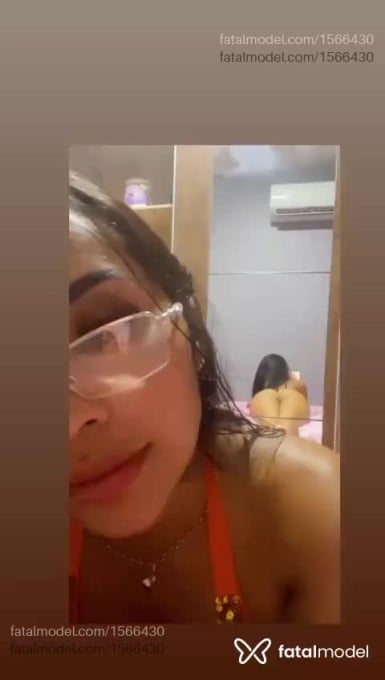 Acompanhante mulher morena (o) de olhos cinza em Paraíso do Tocantins - Karina Alves