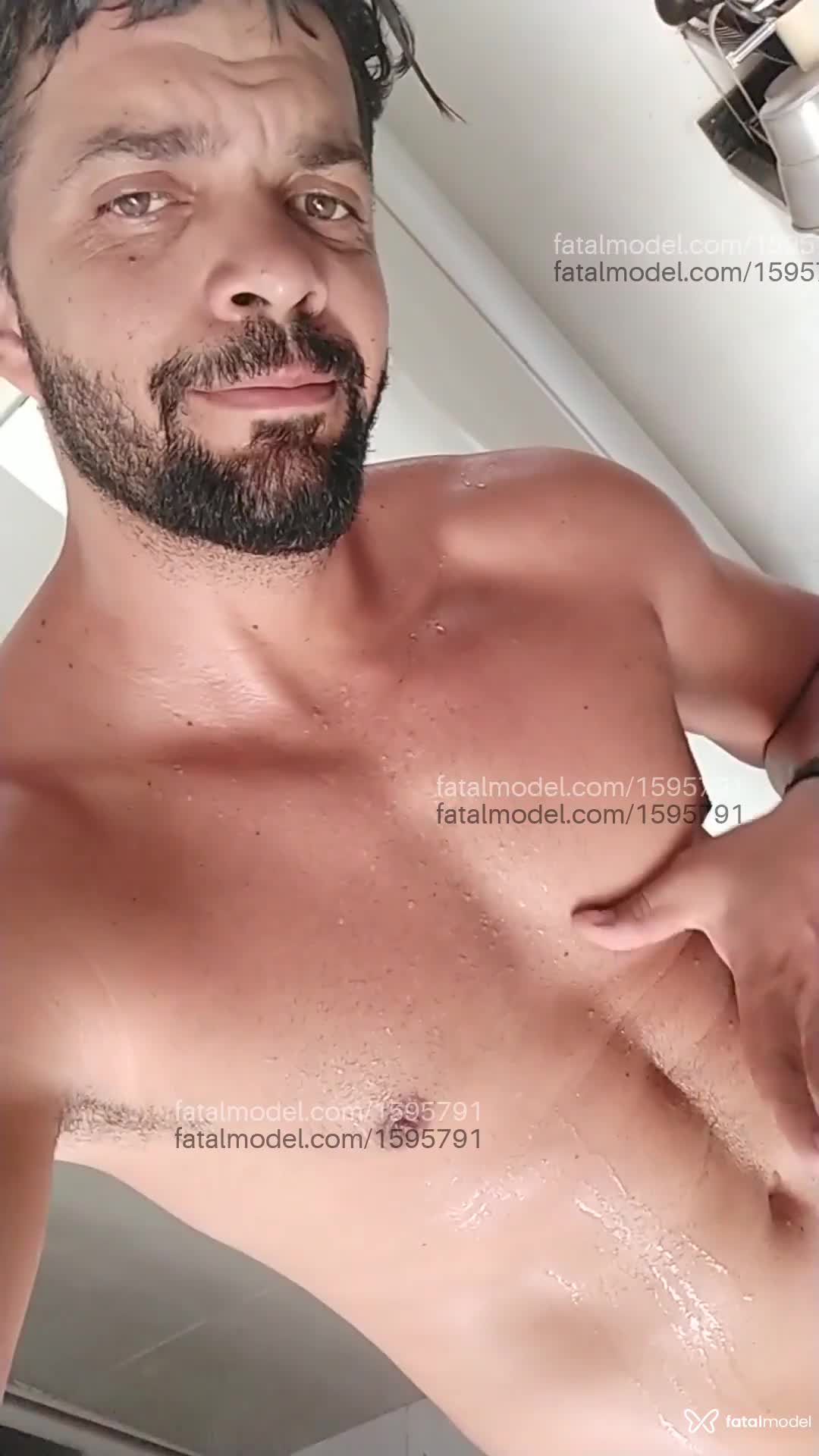 Acompanhante homem com cabelo castanho de olhos castanhos em Recife - Pedro Sampaio