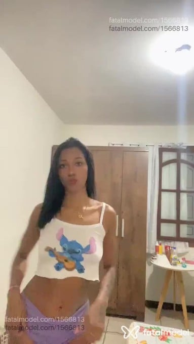 Acompanhante mulher morena (o) de olhos pretos em Linhares - Sandy