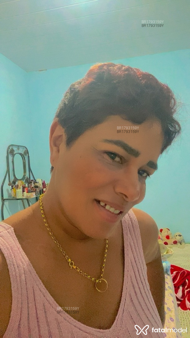 Acompanhante mulher ruiva (o) de olhos pretos - Marry Acompanhante mulher ruiva (o) de olhos pretos - Marry