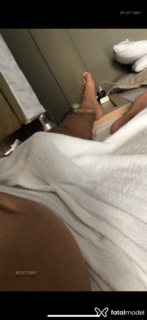 Acompanhante homem loira (o) de olhos verdes em Londrina - Bruno