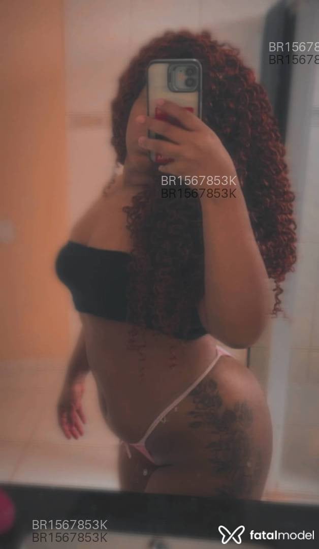 Acompanhante mulher morena (o) de olhos castanhos em Governador Valadares - Paolla