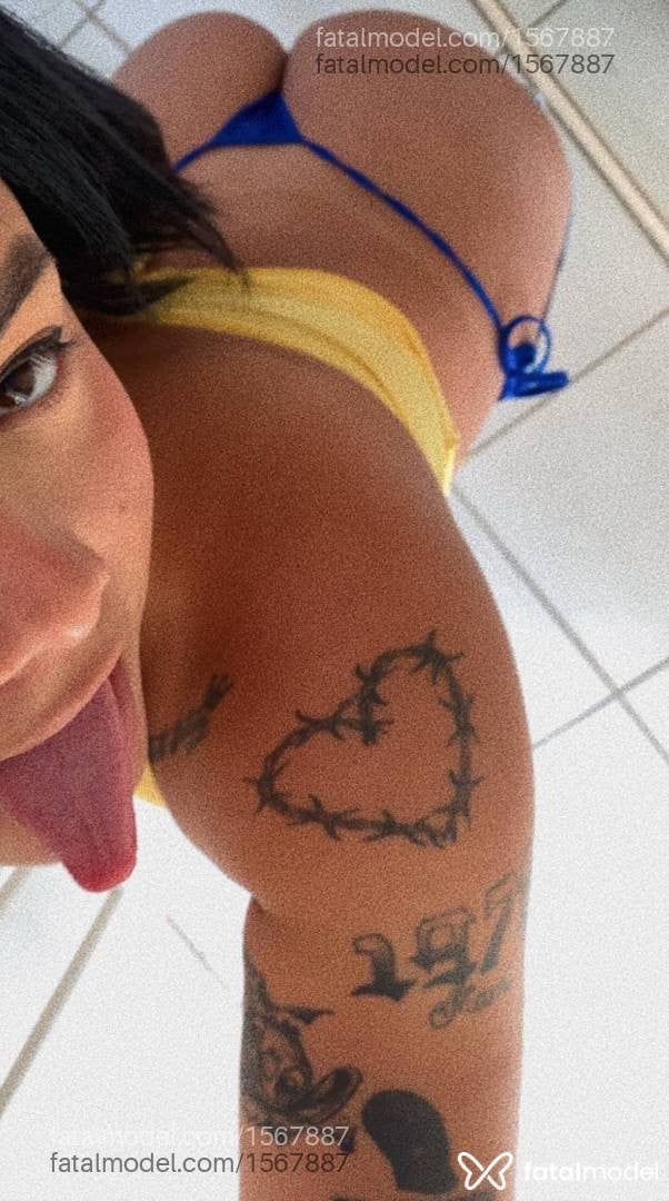 Acompanhante mulher morena (o) de olhos mel em Rio do Sul Acompanhante mulher morena (o) de olhos mel em Rio do Sul - Nani