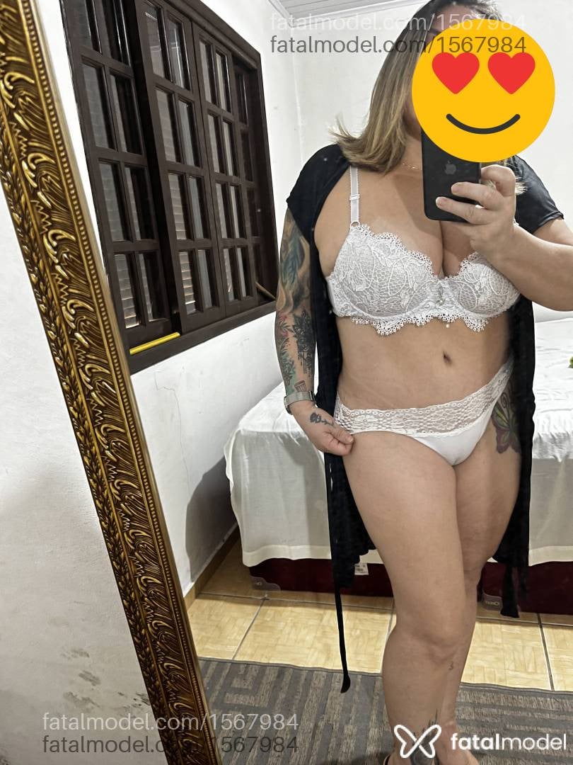 Acompanhante mulher loira (o) de olhos pretos - Dani Fernandes