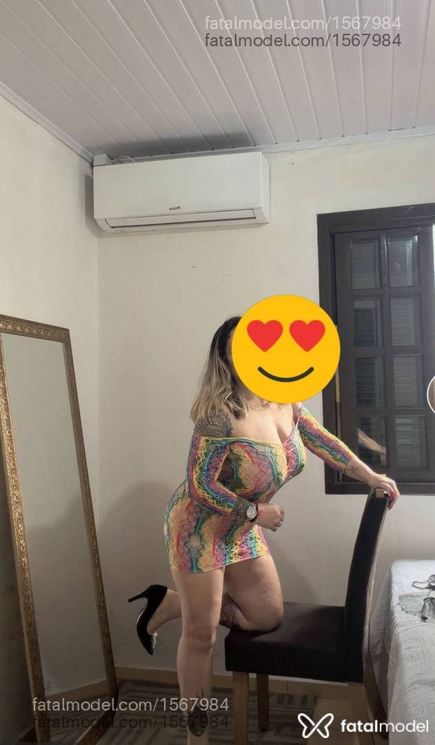 Acompanhante mulher loira (o) de olhos pretos - Dani Fernandes