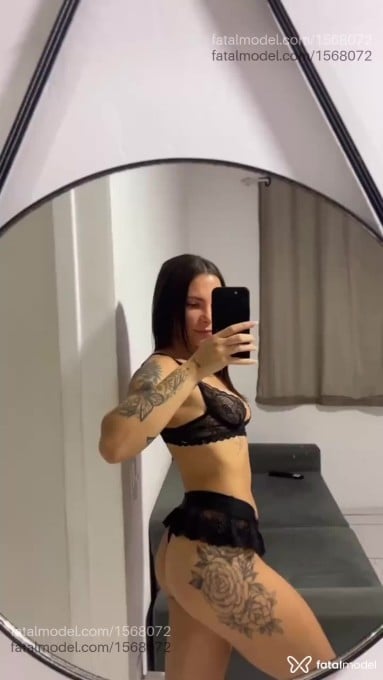 Acompanhante mulher com cabelo castanho de olhos castanhos - Milly Acompanhante mulher com cabelo castanho de olhos castanhos - Milly