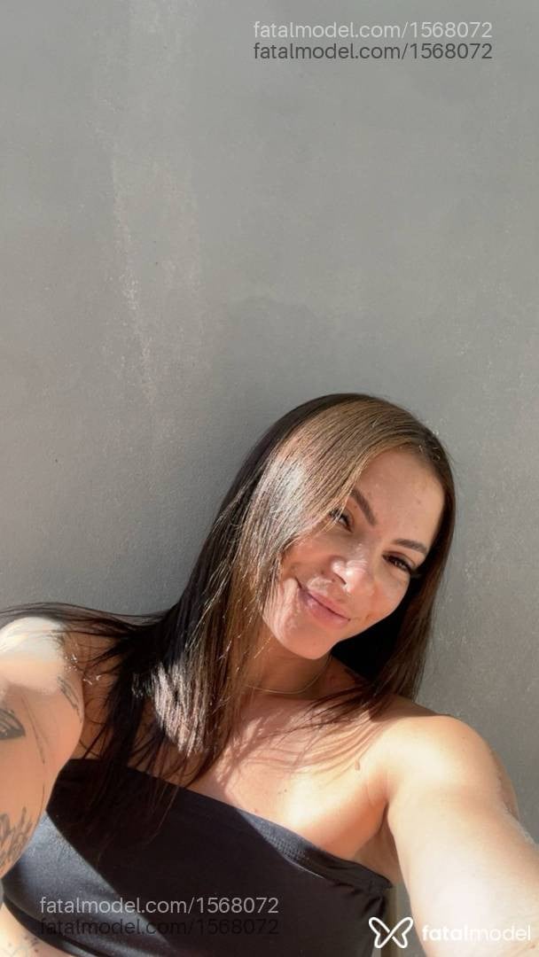 Acompanhante mulher com cabelo castanho de olhos castanhos - Milly