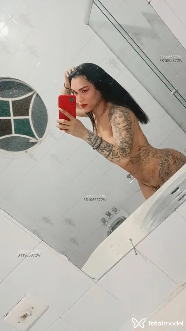 Acompanhante mulher trans morena (o) de olhos castanhos em Rio de Janeiro - Manauara