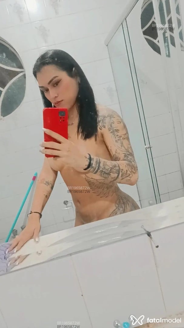Acompanhante mulher trans morena (o) de olhos castanhos em Rio de Janeiro - Manauara