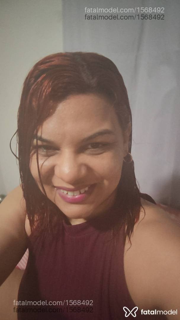 Acompanhante mulher morena (o) de olhos pretos - Eva