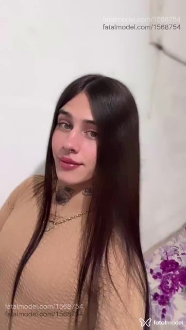 Acompanhante mulher trans morena (o) de olhos verdes em Gravataí Acompanhante mulher trans morena (o) de olhos verdes em Gravataí - Kaau