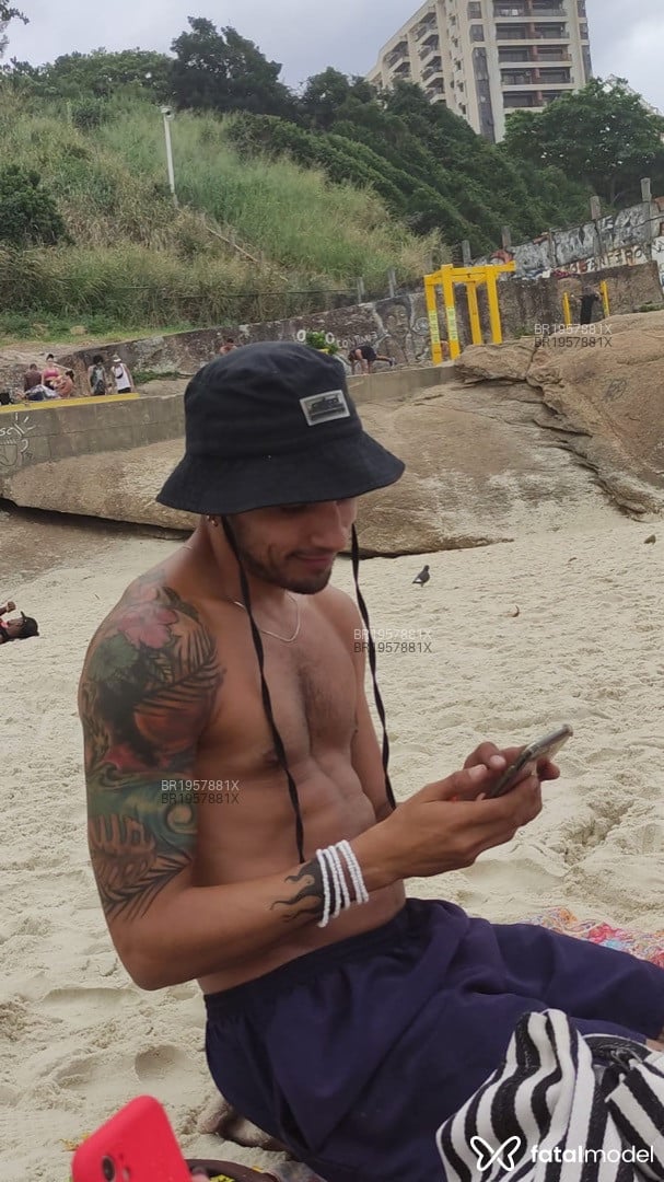 Acompanhante homem morena (o) de olhos pretos em Rio de Janeiro - Jon Argentino