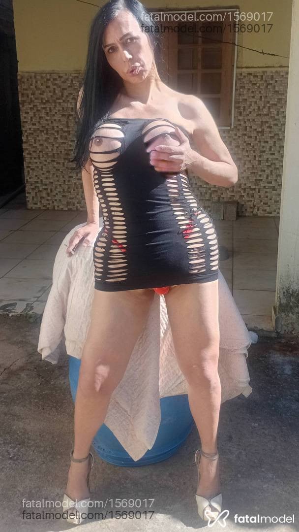 Acompanhante mulher trans com cabelo castanho de olhos castanhos - Lorena Gatelly