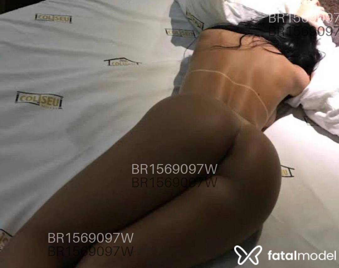 Acompanhante mulher com cabelo castanho de olhos castanhos em Maceió - Bruna