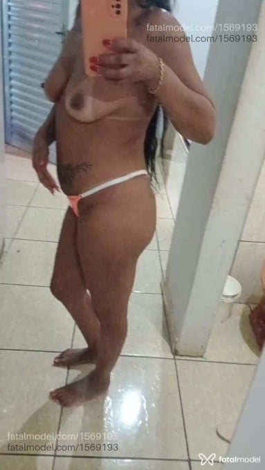 Acompanhante mulher morena (o) de olhos castanhos em Paranaíba Acompanhante mulher morena (o) de olhos castanhos em Paranaíba - Karol