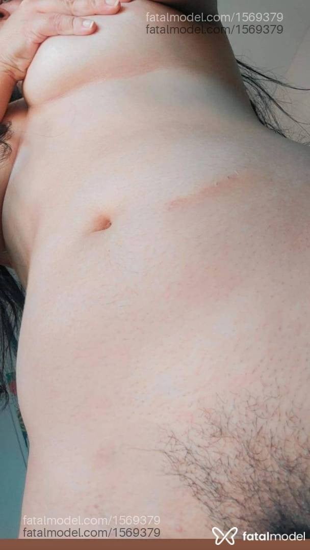 Acompanhante mulher morena (o) de olhos castanhos - Laura Ferraz