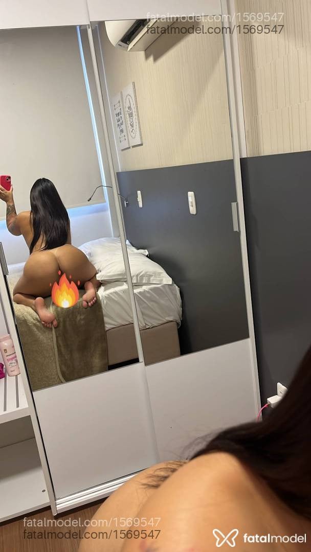 Acompanhante mulher morena (o) de olhos pretos - Mirella
