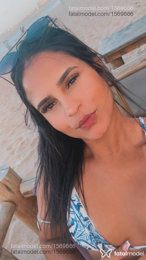 Acompanhante mulher morena (o) de olhos pretos - Cintia