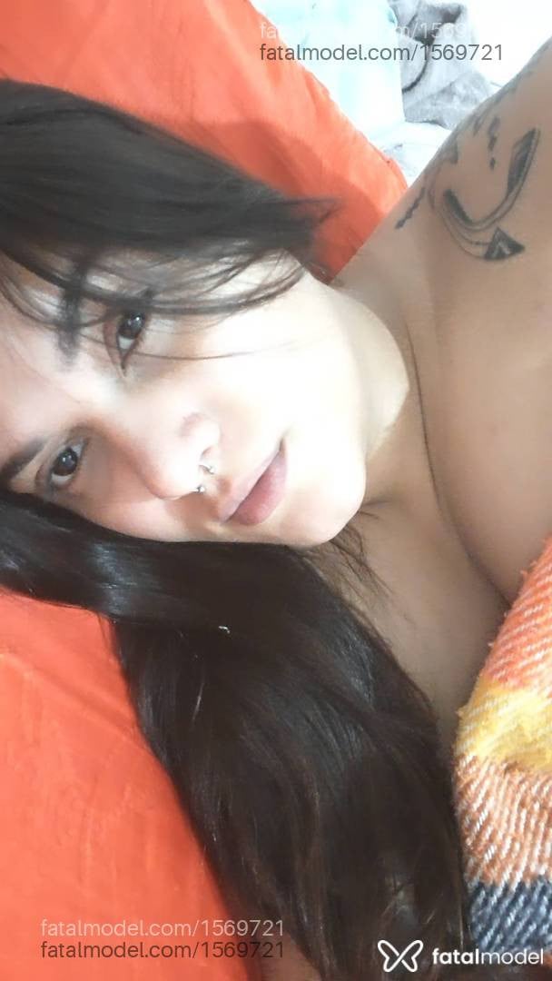 Acompanhante mulher morena (o) de olhos castanhos - Luana