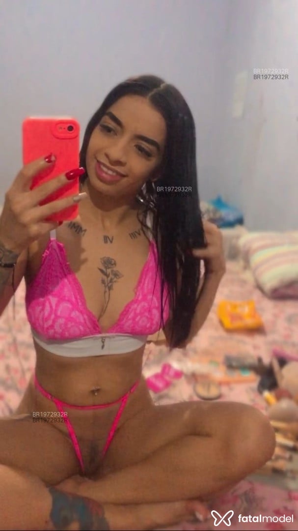 Acompanhante mulher morena (o) de olhos castanhos em Caldas Novas - Miah Nadine