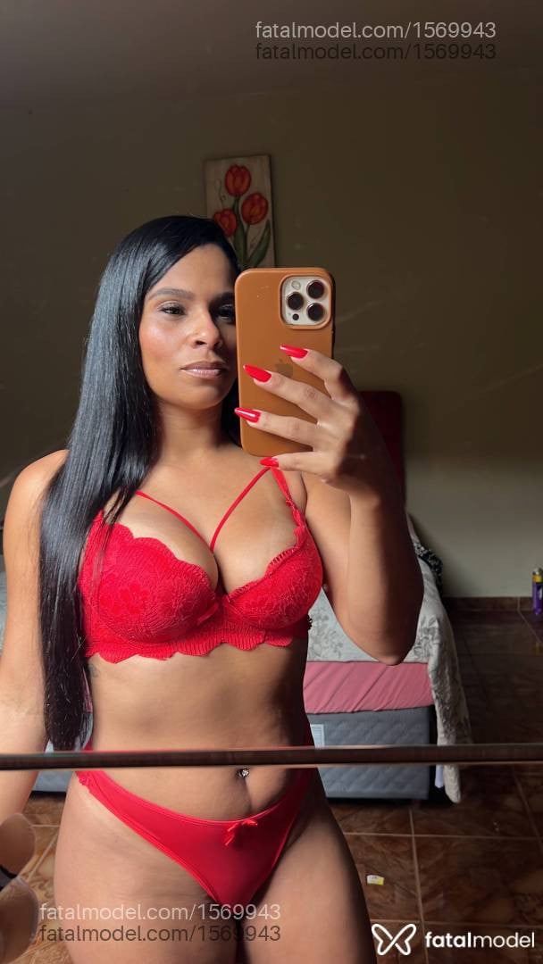 Acompanhante mulher morena (o) de olhos castanhos - Aline Lima