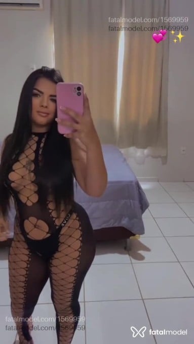Acompanhante mulher morena (o) de olhos castanhos em Caratinga - Sabrina