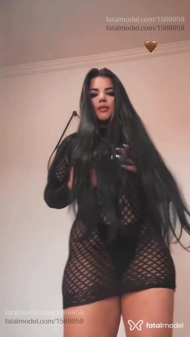 Acompanhante mulher morena (o) de olhos castanhos em Caratinga - Sabrina
