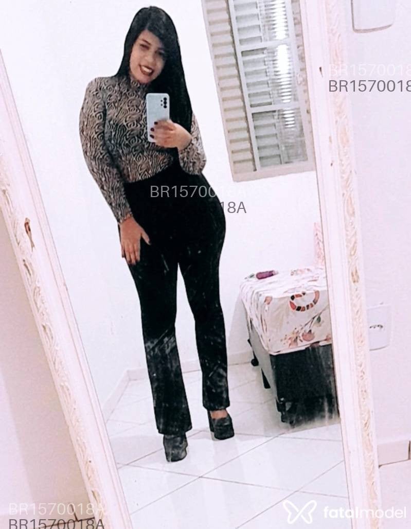 Acompanhante mulher morena (o) de olhos castanhos em Leme - Nicolle