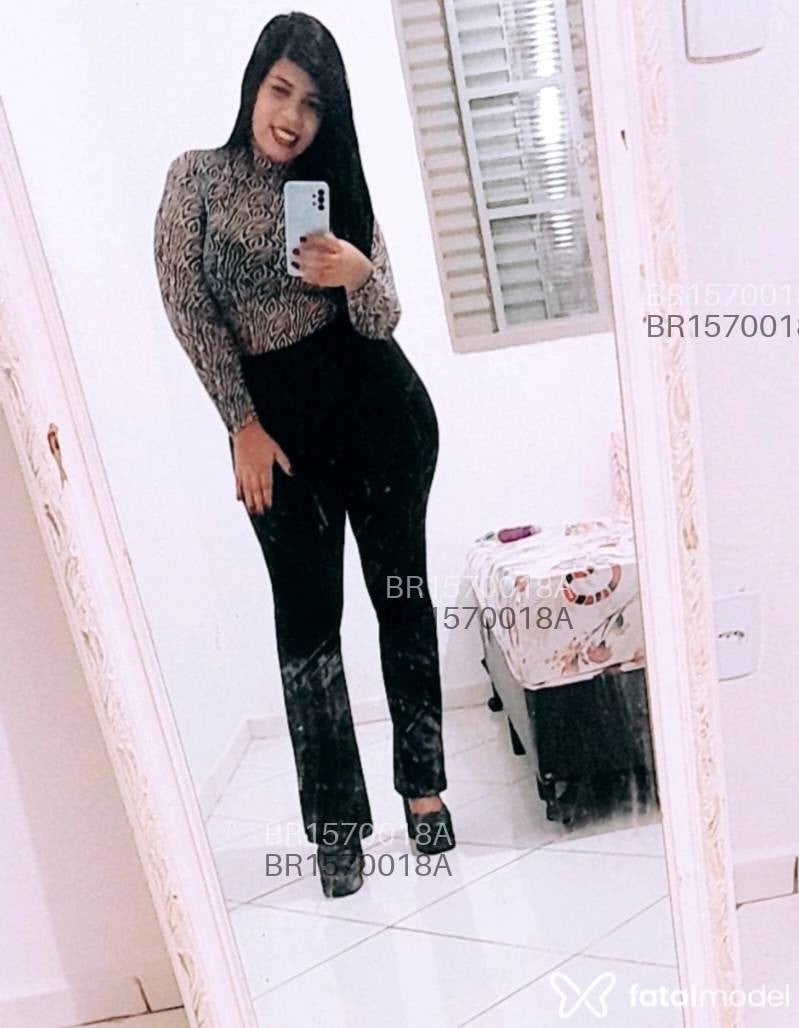 Acompanhante mulher morena (o) de olhos castanhos em Leme - Nicolle
