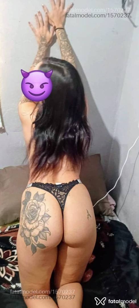 Acompanhante mulher morena (o) de olhos pretos em Pelotas - Jade Xavier