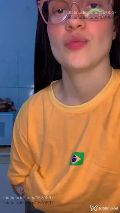 Acompanhante mulher morena (o) de olhos castanhos em Maringá - Mirella Louback