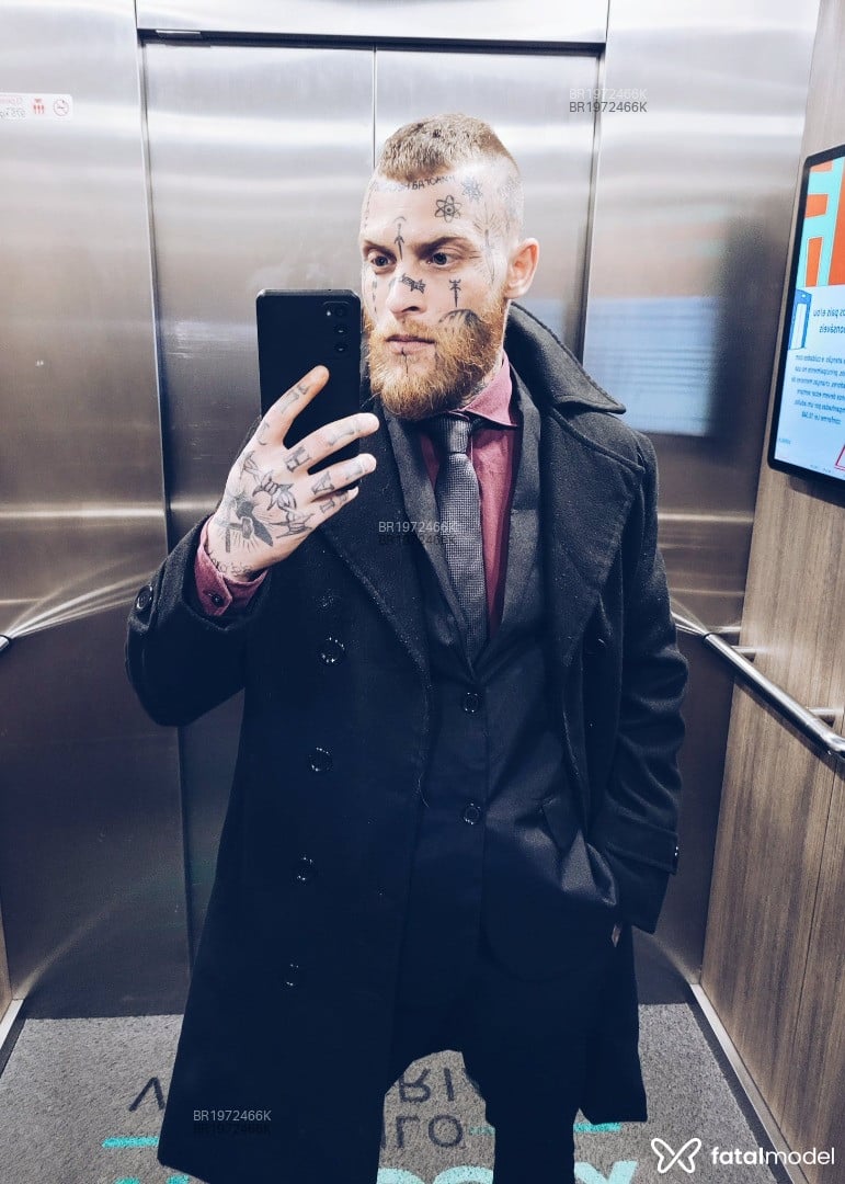 Acompanhante homem loira (o) de olhos azuis em São Paulo - Blonde Devil